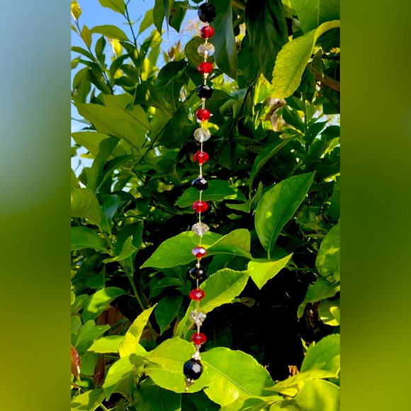 Black and red crystal suncatcher - Picture 7 of 11
